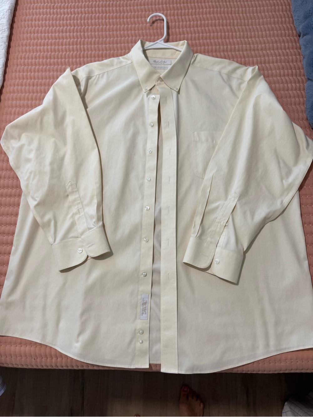 Men's Cream Long-Sleeve Button-Up Dress Shirt